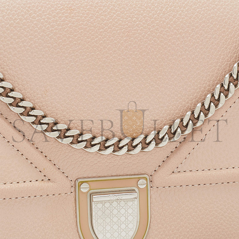 DIOR GRAINED CALFSKIN DIORAMA WALLET ON CHAIN POUCH NUDE  (18*13*1.9cm) 